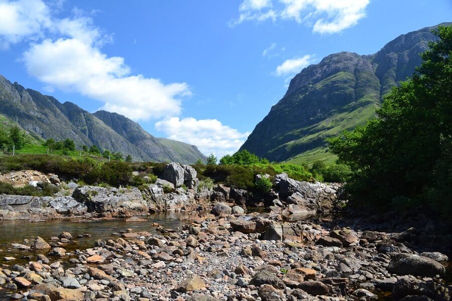 From Glasgow: Loch Ness, Glencoe and the Highlands Tour - Pitlochry dinner and the nice rhythm of town breaks