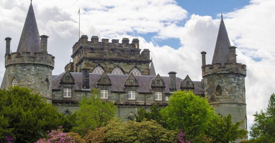 From Glasgow: Oban, Lochs & Inveraray Day Tour - Oban in 90 minutes: McCaig’s Tower and a proper seaside lunch