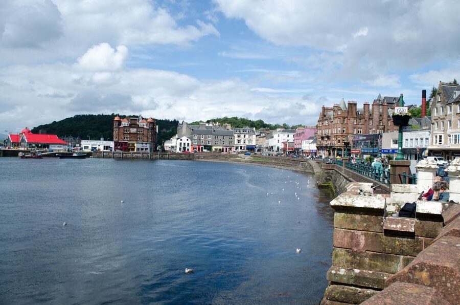 From Glasgow: Oban, Lochs & Inveraray Day Tour - Loch Awe views and Kilchurn Castle: the road becomes your history lesson