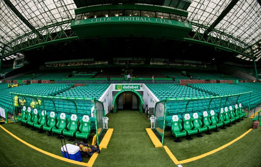 Glasgow: Celtic Park Stadium Tour - Dugout Time and Pitch-Side Atmosphere