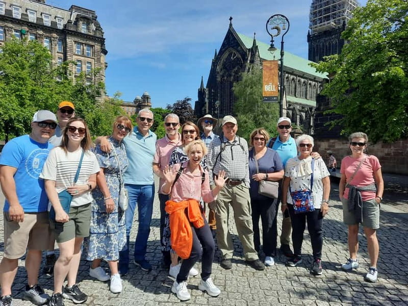 Glasgow: City Center Guided Walking Tour - Meeting at Glasgow City Chambers: How you start and why it helps