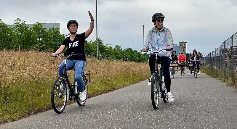 Glasgow: City Highlights Guided Bike Tour - Meeting at The Pentagon Centre and Getting Rolling