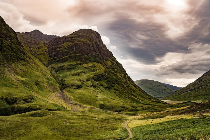 Glasgow: Eilean Donan, Loch Ness & Glenfinnan - 2 Day Tour - Two days that hit the classics (and keep you sane)