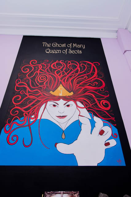 Glasgow: Escape Room The Ghost of Mary Queen of Scots - How spooky is it: the ghost theme and group comfort
