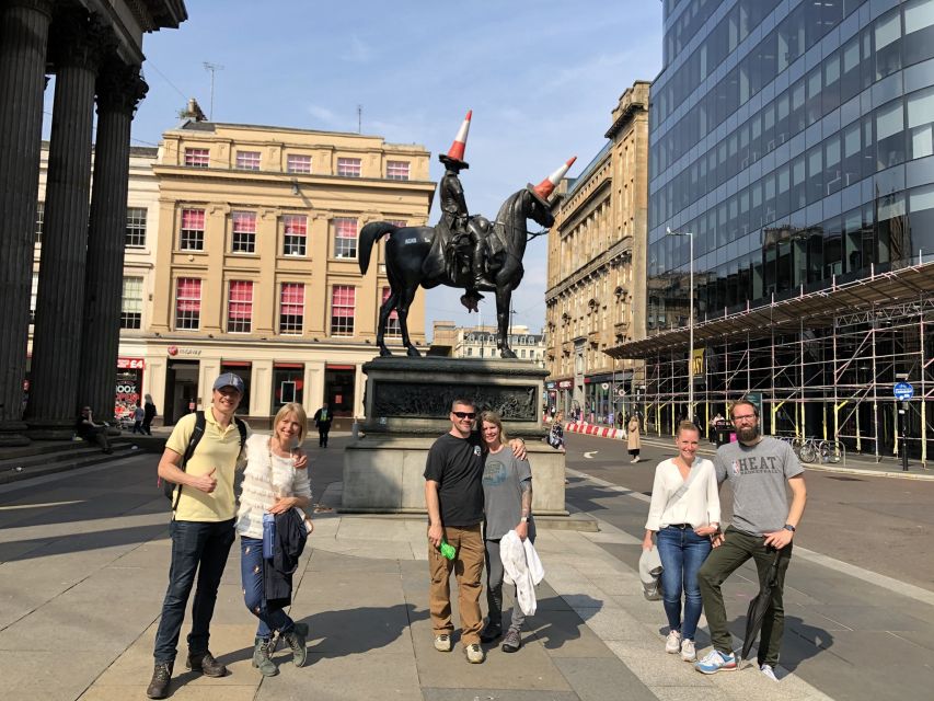 Glasgow: Guided City Highlights Tour & Whisky Tasting (5pm) - Meeting at Glasgow City Chambers: how the first minutes set you up