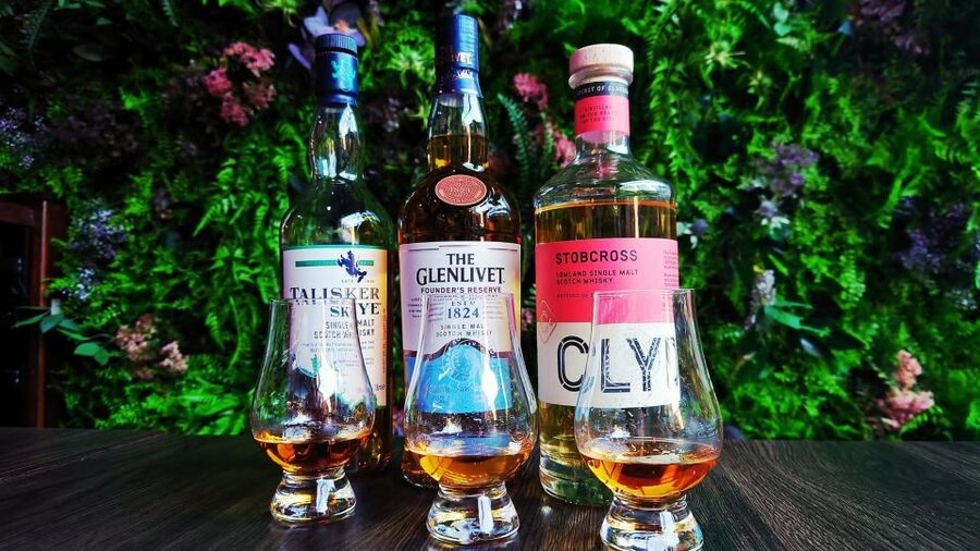 Glasgow: Guided City Highlights Tour & Whisky Tasting (5pm) - Tolbooth Steeple and Merchant City: the Glasgow with bite