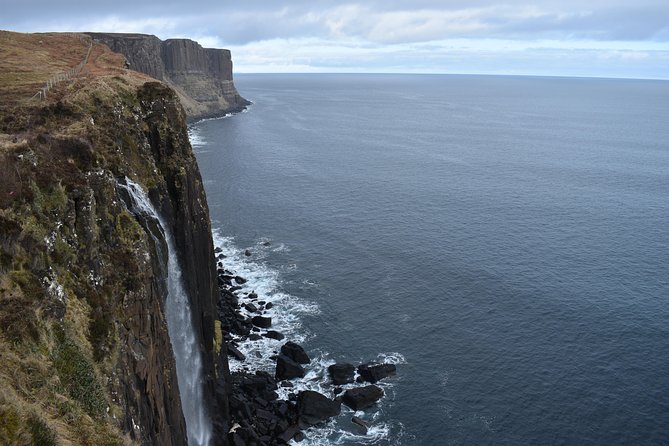 Glasgow: Isle of Skye, The Highlands and Loch Ness - 3 Day Tour - Guides are the secret ingredient (the storytelling effect)