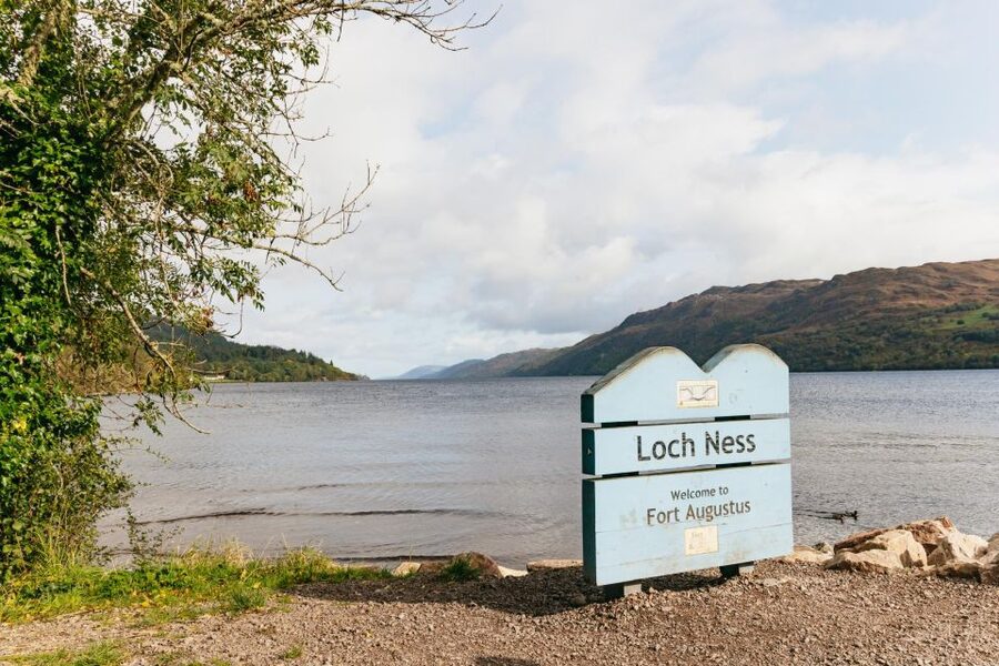Glasgow: Loch Ness, Glencoe and Highlands Tour with Cruise - Pitlochry: the calm finish before Stirling and Glasgow