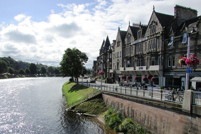 Glasgow: Loch Ness, Inverness & The Highlands - 2 Day Tour - Loch Lomond to Glencoe: fast views, tight stops that work