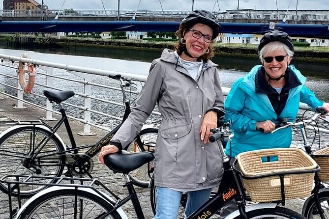 Glasgow Private Bike Tour: Highlights & Hidden Gems - Finnieston Crane: modern skyline views with a past-you-can-read vibe