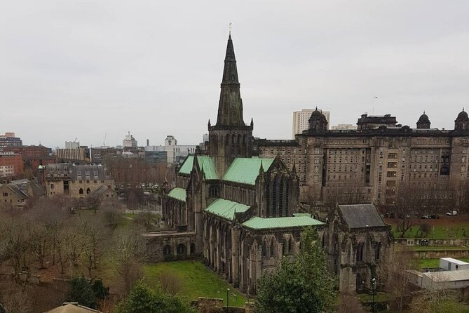 Glasgow Private Self-Guided Tour - University of Strathclyde: Architecture Meets Street-Art Signals