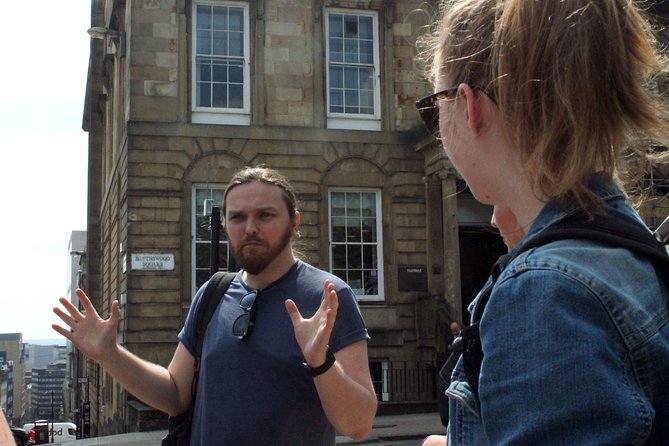 Glasgow: Pubs & History Walking Tour with Beer Tasting - Start at Nelson Mandela Place and Get Oriented Fast