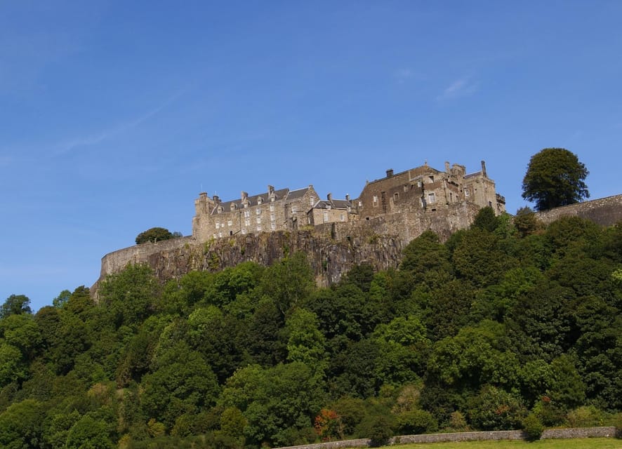 Glasgow: Stirling Castle, Loch Lomond Walk, and Whisky Tour - Stirling Castle: where Scotland’s power struggles play out in stone
