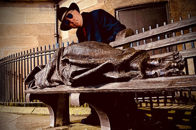 Gothic Glasgow Walking Tour - How long is it, and what kind of walking pace should you expect?
