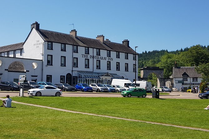 GREENOCK (GLASGOW) SHORE EXCURSION: Scotland Adventure Sightseeing Day Trip Tour - Inveraray Castle and Gardens: what you can see, and what changes on Tue/Wed