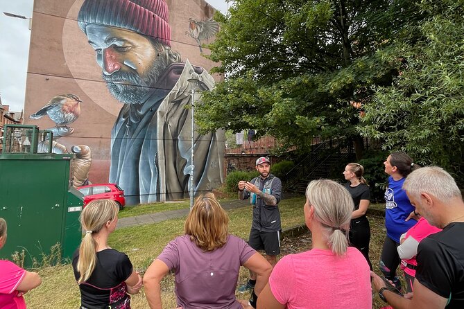 Guided Running Tour of Glasgow - Photos During the Tour: How You Get Pictures Without Running for Them