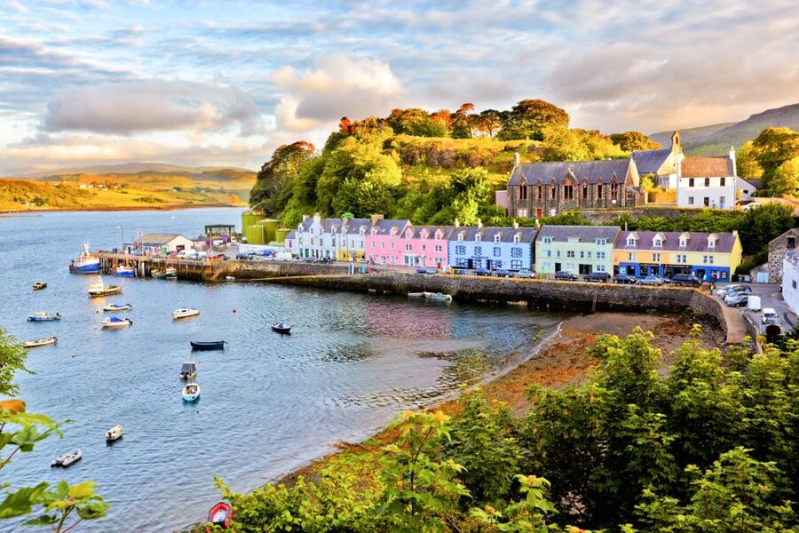 Isle of Skye 3-Day Small Group Tour from Glasgow - Glencoe, Ben Nevis area stops, and Eilean Donan Castle photos that feel iconic