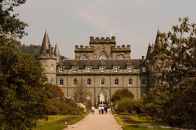 Oban, Glencoe, Highlands Lochs & Castles Small Group Day Tour from Glasgow - Getting comfortable on the 16-seat Mercedes mini-coach (and making the day fit)