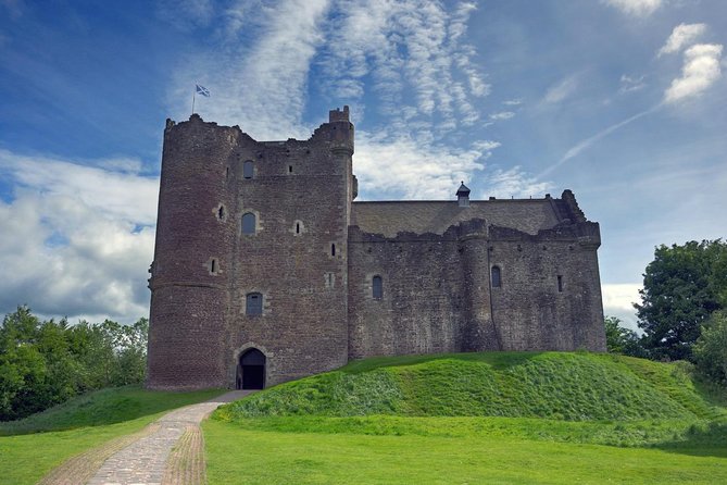 Outlander Day Tour - Midhope Castle: Lallybroch Without the Driving Stress