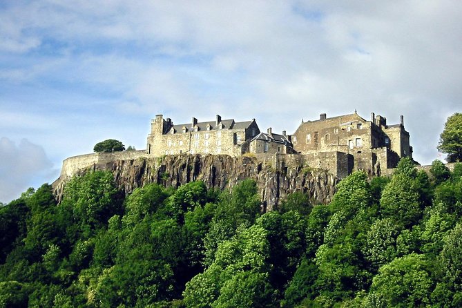 Stirling Castle & Loch Day Tour - Stop 1: Luss and the Viking grave at the parish church