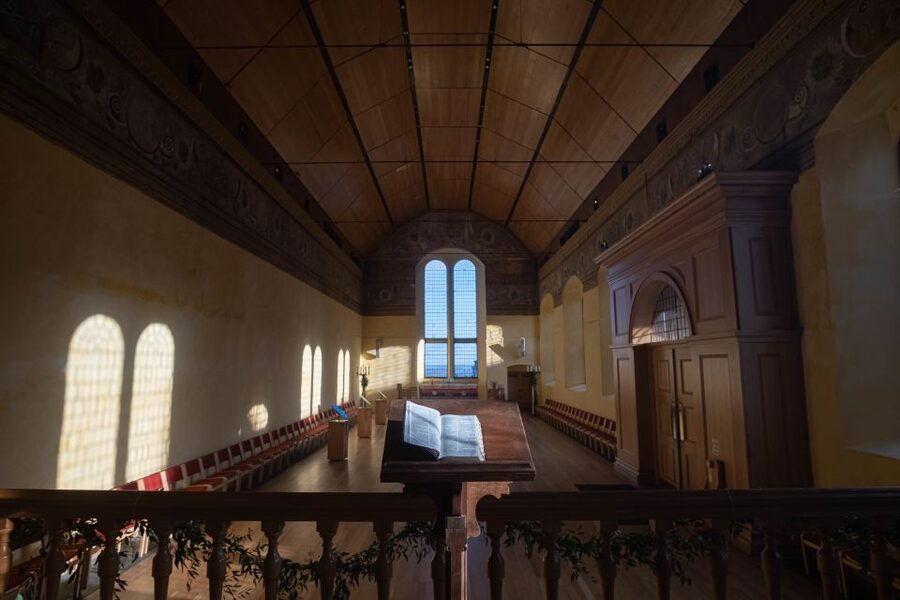Stirling Castle: Skip-the-Line Guided Tour in Spanish - Price and Time: Is $45 Worth 1.5 Hours?