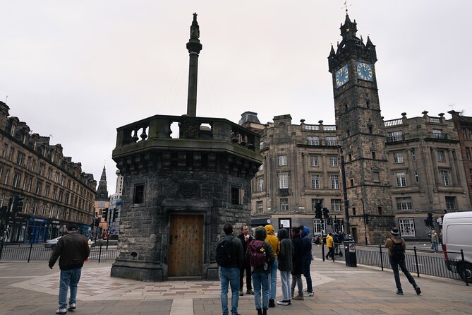 The Magnificent and Mysterious History of Glasgow - The Gallery of Modern Art and Paesano Pizza: old walls, modern pulse
